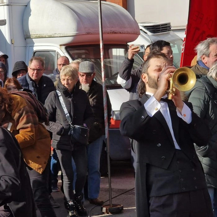En Fanfare 9